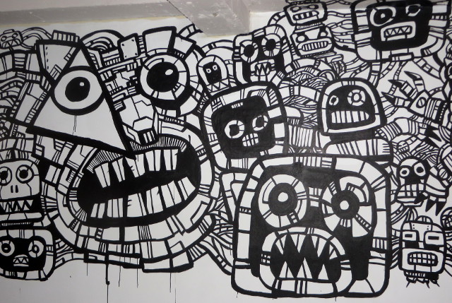 graffiti-mural-robot-monster